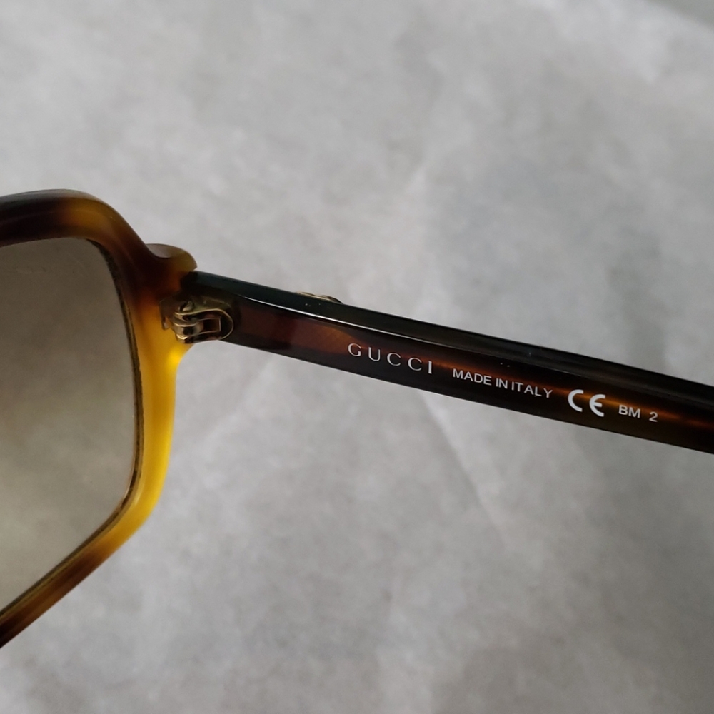 Gucci Havana sunglasses - Picture 3 of 5